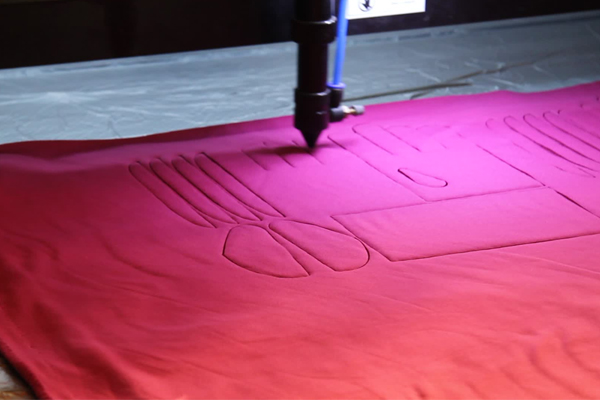 布料激光切割機(jī)價(jià)格 布料激光切割機(jī)價(jià)格