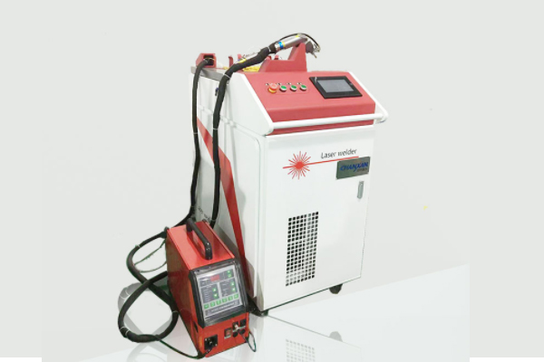 電熱水壺激光焊接機(jī),不銹鋼水壺生產(chǎn)新助力 電熱水壺激光焊接機(jī),不銹鋼水壺生產(chǎn)新助力