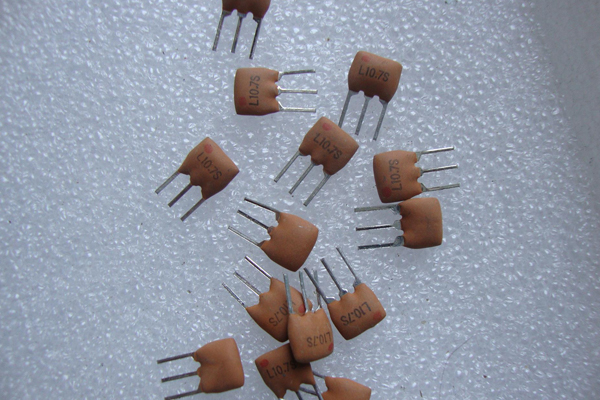 流水號激光打標(biāo)設(shè)備——流水號打碼機(jī) 流水號激光打標(biāo)設(shè)備——流水號打碼機(jī)