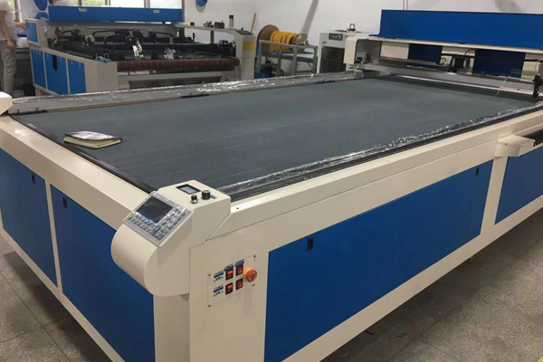 關(guān)于激光裁床機(jī)多少錢一臺的價格解說 關(guān)于激光裁床機(jī)多少錢一臺的價格解說