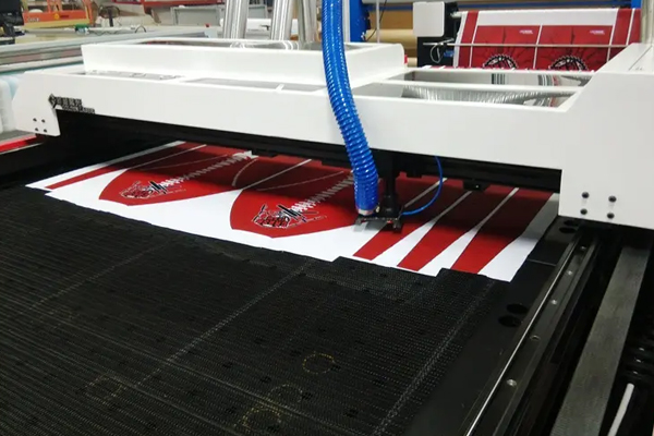 關(guān)于激光裁床機(jī)多少錢一臺的價格解說 關(guān)于激光裁床機(jī)多少錢一臺的價格解說