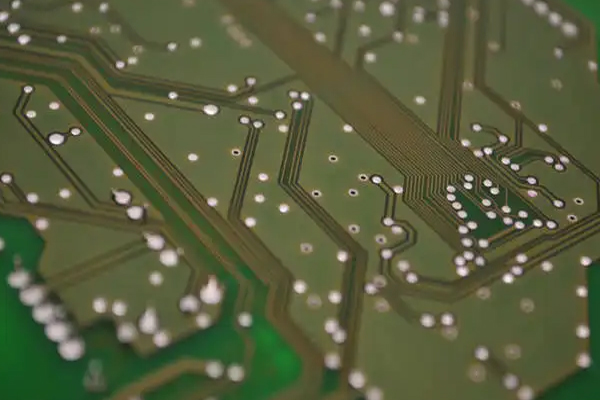 PCB電路板打孔鉆孔設(shè)備—PCB激光打孔機(jī)